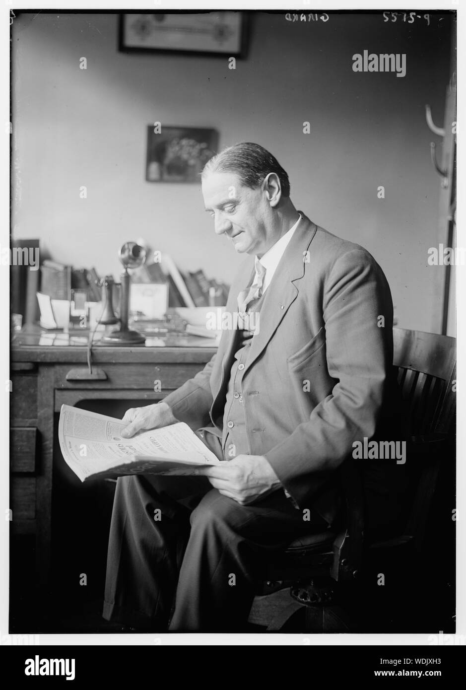 Girard Résumé/moyenne : 1 négative : 5 x 7 in. ou moins. Banque D'Images