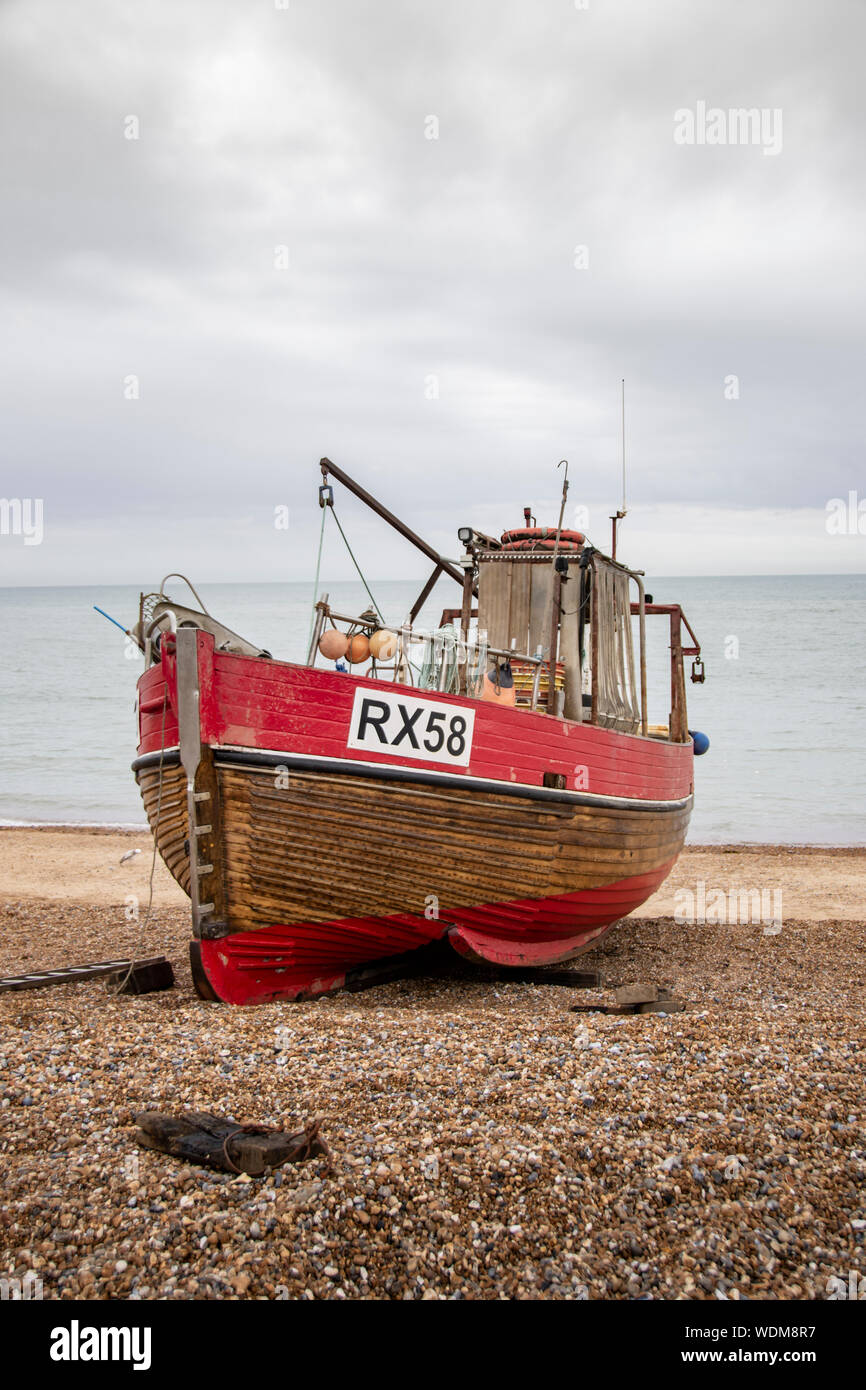 Bateaux sur la plage d'Hastings UK Banque D'Images