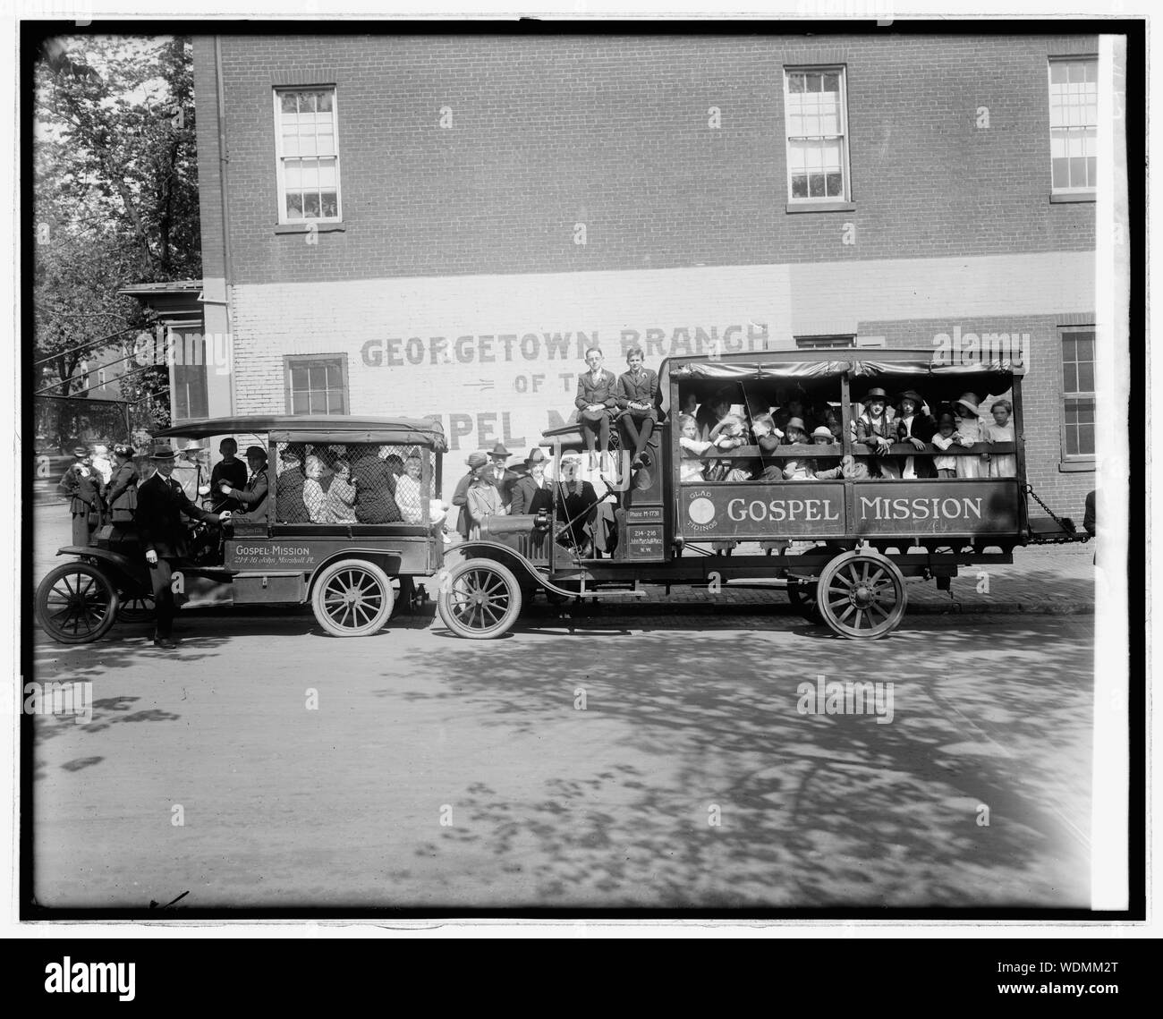Gospel Mission, groupe de l'école du dimanche de Georgetown, Washington, D.C. [Résumé]/moyenne : 1 négative : 8 x 10 in. ou moins Banque D'Images