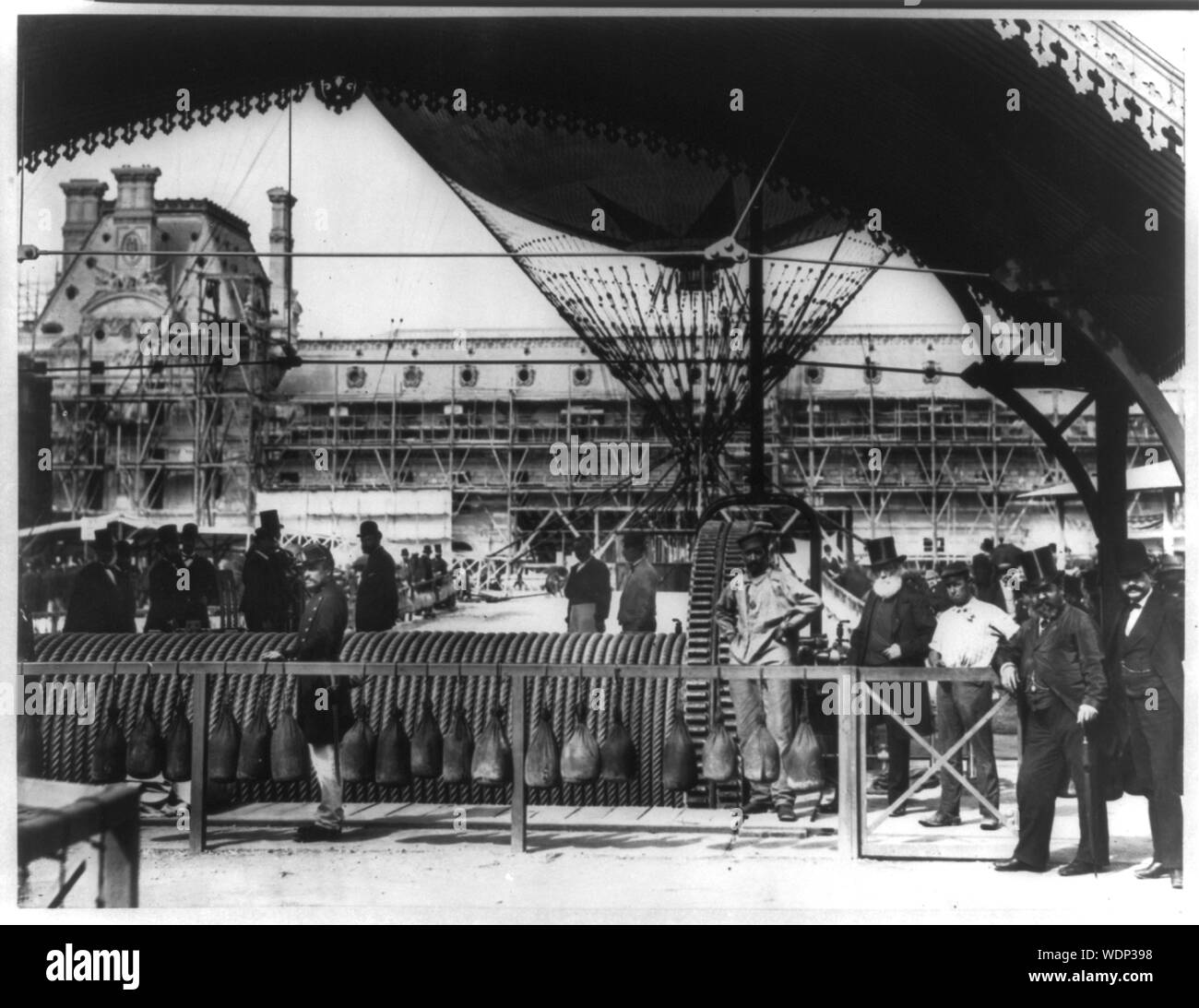 Grand ballon captif à vapeur de M. Henry Giffard, 1878 Machines pour le transport de la montgolfière dans. Banque D'Images