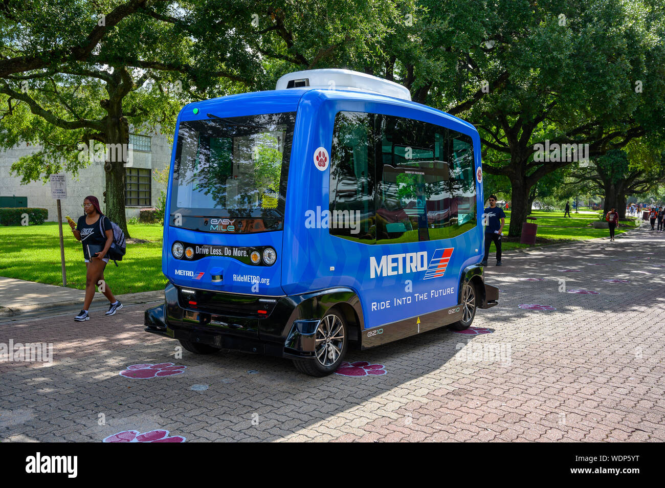 Une navette électrique autonome fonctionne sur un 1-mile route en boucle fermée à la Texas Southern University (TSU) à Houston, Texas Banque D'Images