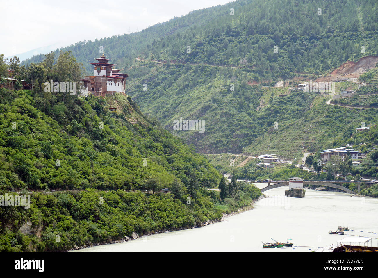 Wangdue Phodrang Dzong après l'incendie de 2012, le Bhoutan Banque D'Images