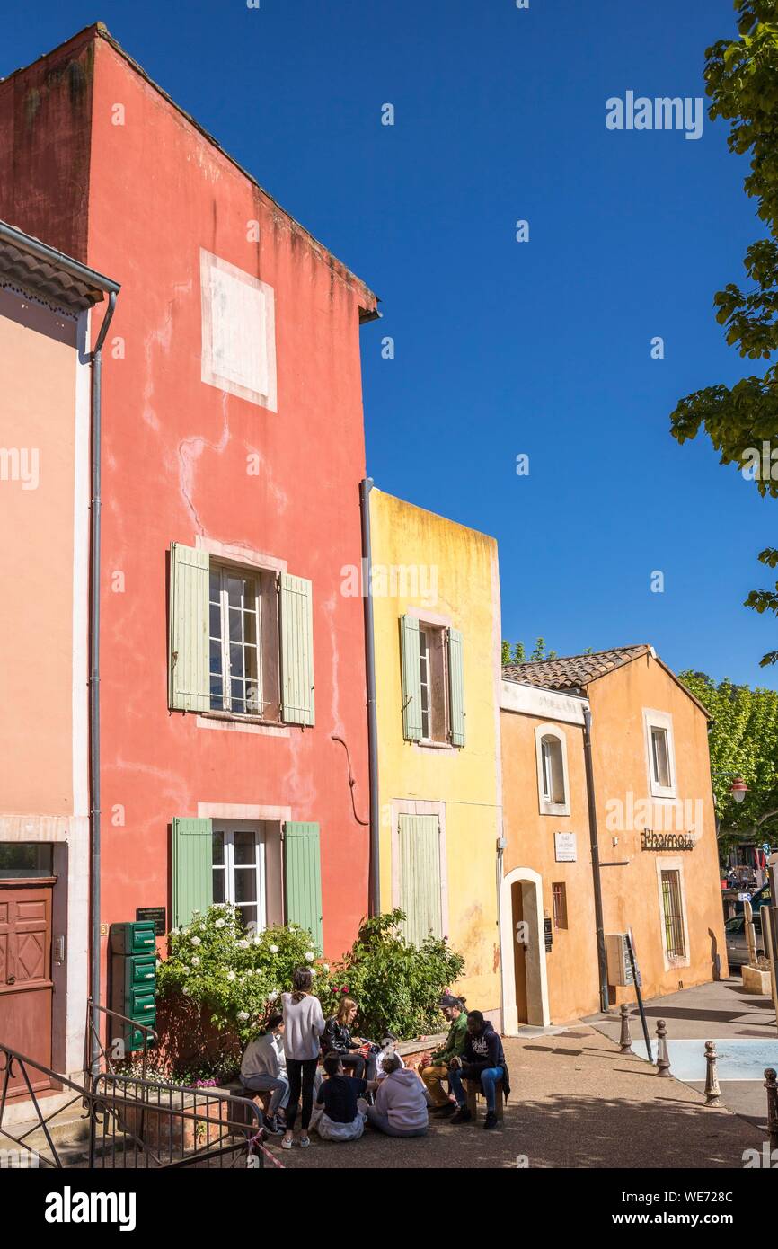 La France, Vaucluse, parc naturel régional du Luberon, Roussillon, étiqueté les plus beaux villages de France Banque D'Images