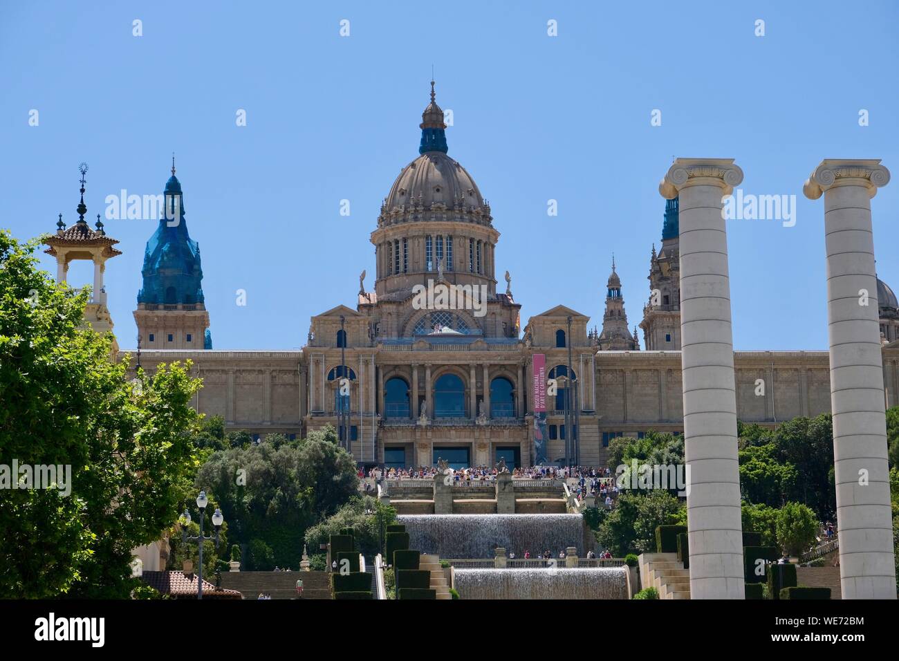 Espagne, Catalogne, Barcelone, La colline de Montjuic, Musée National d'Art de Catalogne (MNAC), le Palais National (Palau Nacional) Banque D'Images