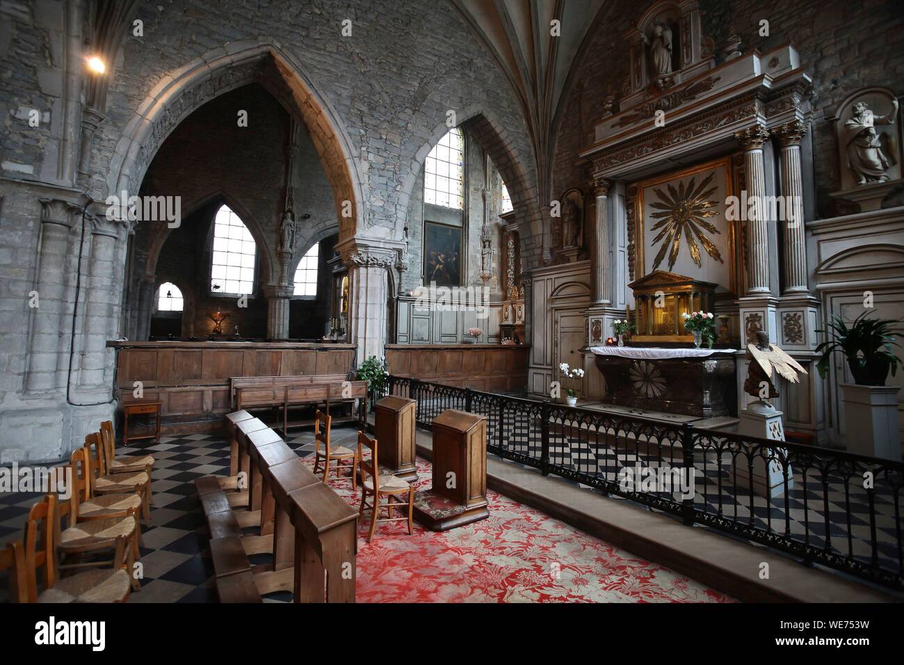 La France, Pas de Calais, Boulogne sur Mer, l'intérieur de l'église St Nicolas à Boulogne sur Mer Banque D'Images