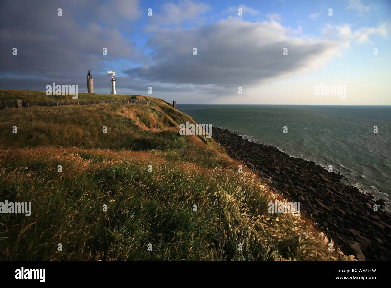 La France, Pas de Calais, Audinghen, Cap Gris Nez, promenade sur la falaise au phare Banque D'Images