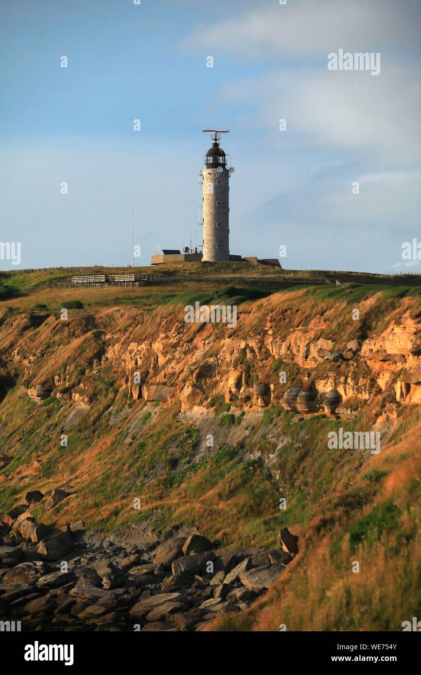 La France, Pas de Calais, Audinghen, Cap Gris Nez, promenade sur la falaise au phare Banque D'Images