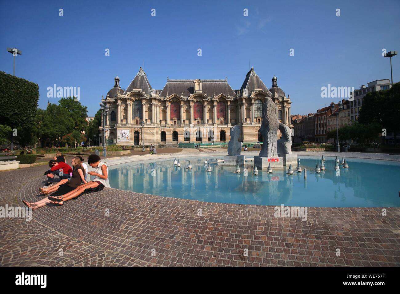 France, Nord, Lille, Palais des Beaux Arts, Place de la République Banque D'Images