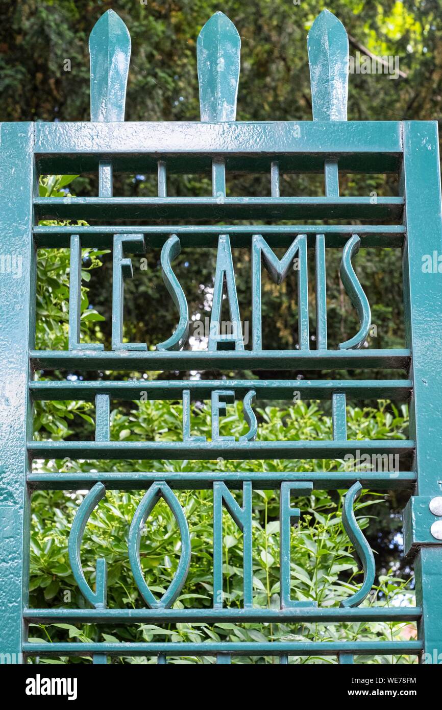 France, Paris, le long du GR® Paris 2024, metropolitan sentier de randonnée longue distance créé à l'appui de la candidature de Paris pour les Jeux Olympiques de 2024, le quartier Saint-Lambert, Les Amis Les Gones association Banque D'Images