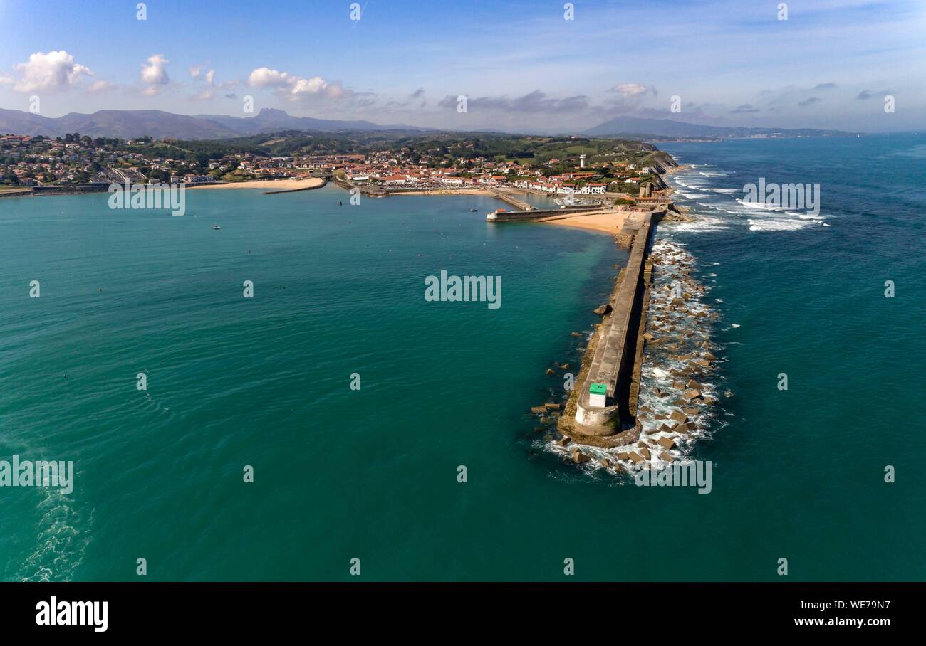 France, Pyrénées Atlantiques, Pays Basque, Ciboure, Ciboure et Fort Socoa (vue aérienne) Banque D'Images