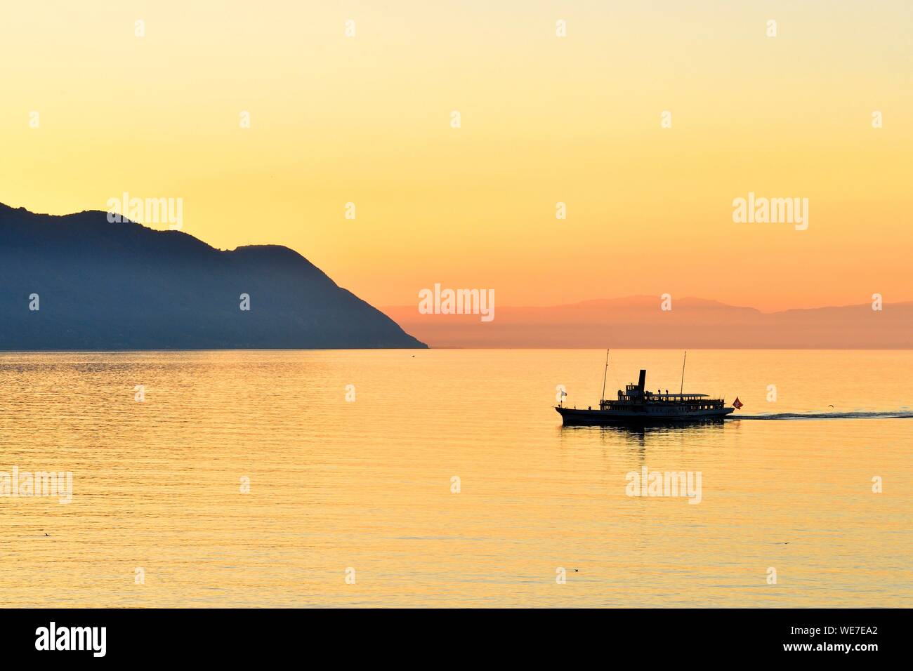 Suisse, Canton de Vaud, Lac Léman, Montreux, navire de plaisance sur le lac Léman Banque D'Images