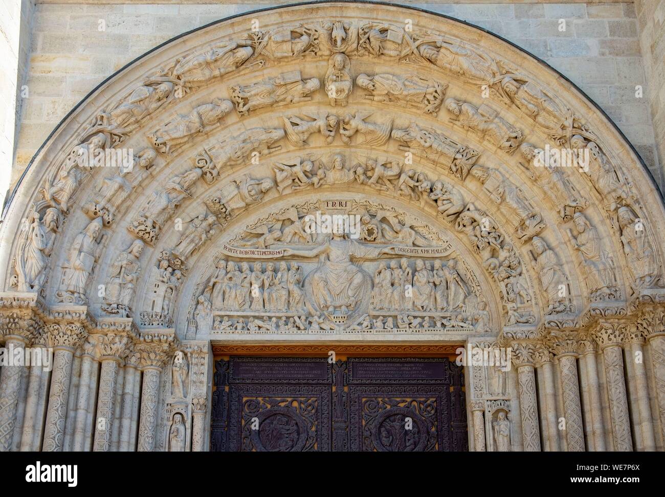 France, Seine Saint Denis, Saint Denis, la basilique cathédrale, la façade, le portail et le jugement dernier Banque D'Images