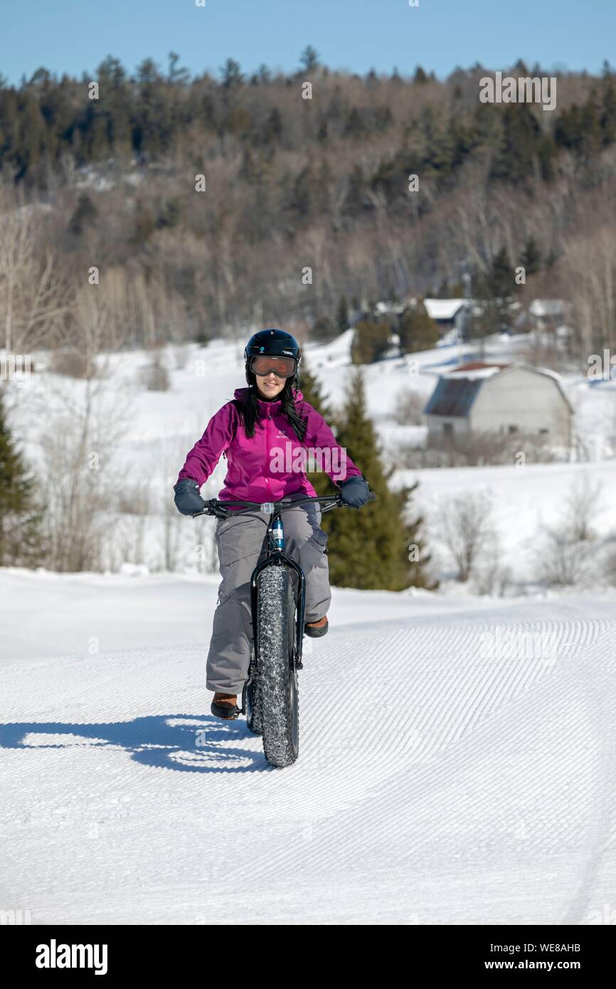 Le Canada, la province de Québec, région de la Mauricie, Shawinigan et les environs, vallée du parc, fatbike ride Banque D'Images