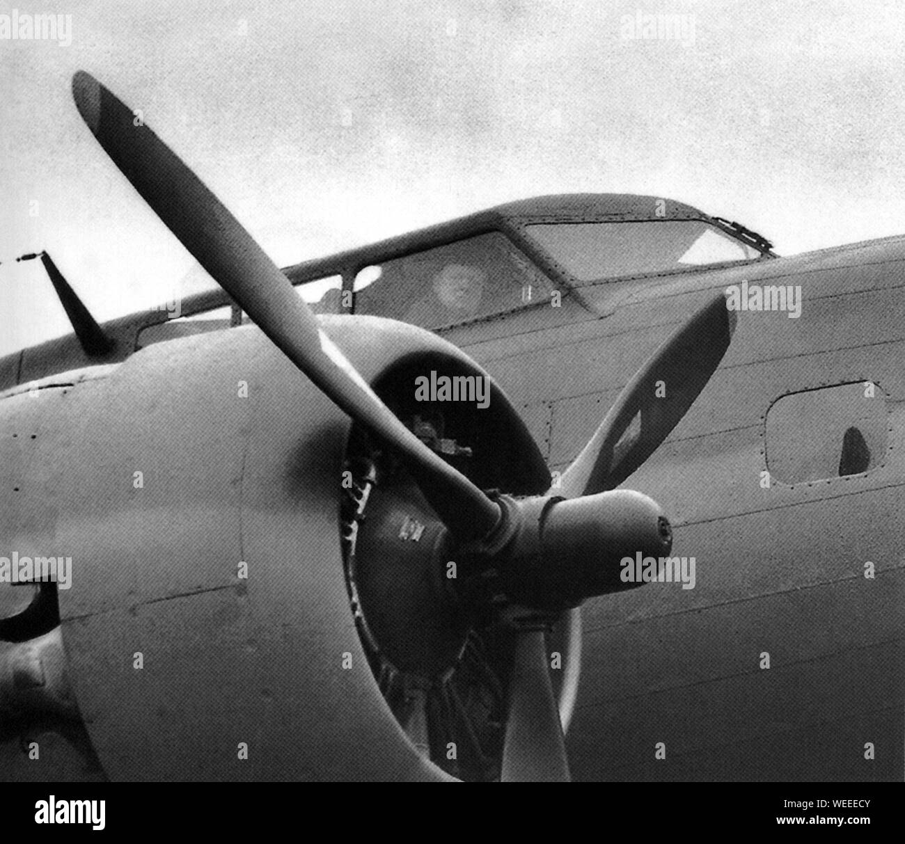 Winston Churchill aux commandes d'un bombardier lourd B17 Flying Fortress. Juin 1941 Banque D'Images