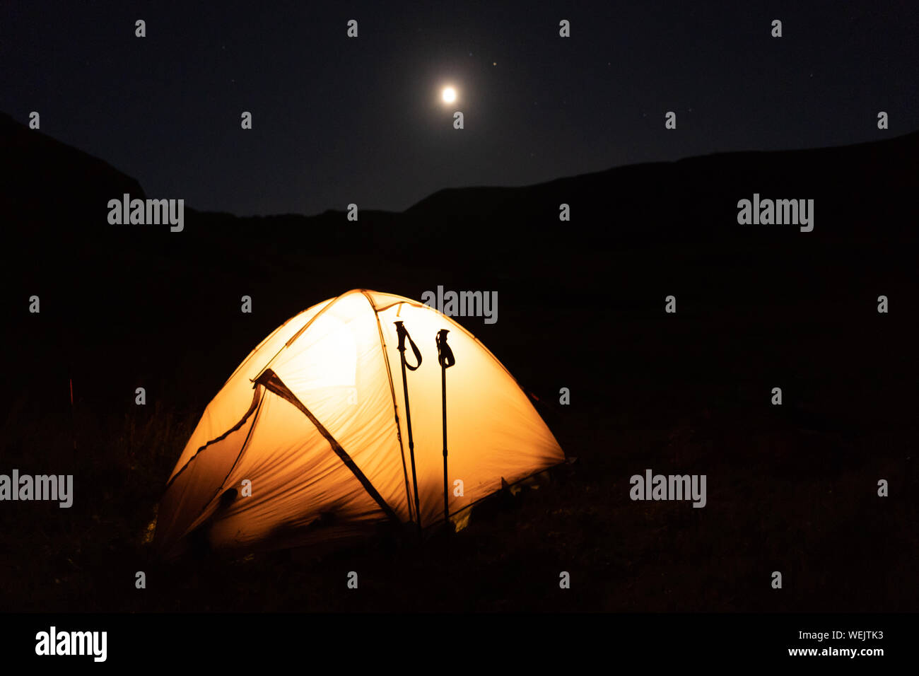 La nuit tente de montagne Banque D'Images