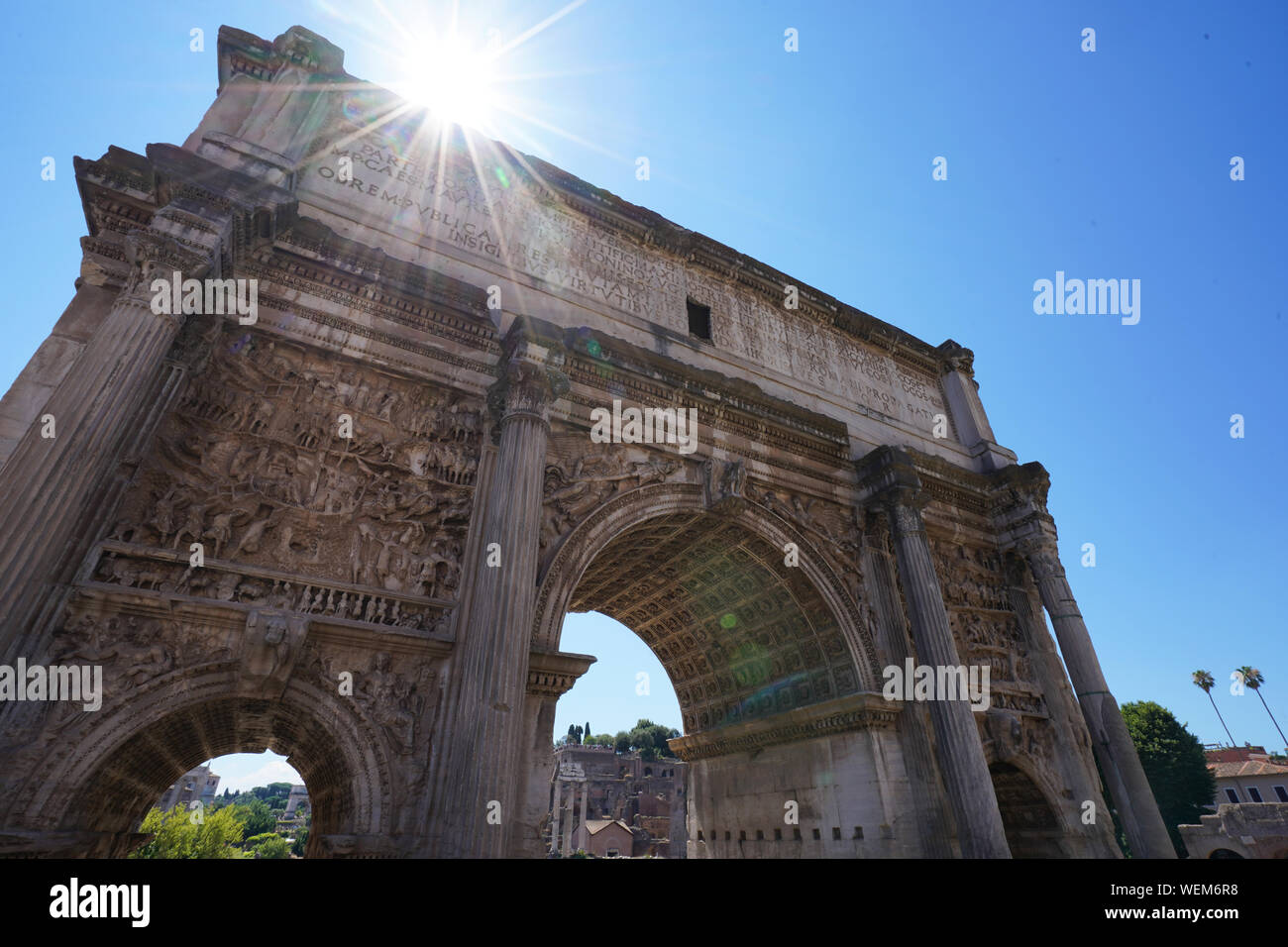 Arc de Titus, le Forum Romain, Rome, Italie Banque D'Images