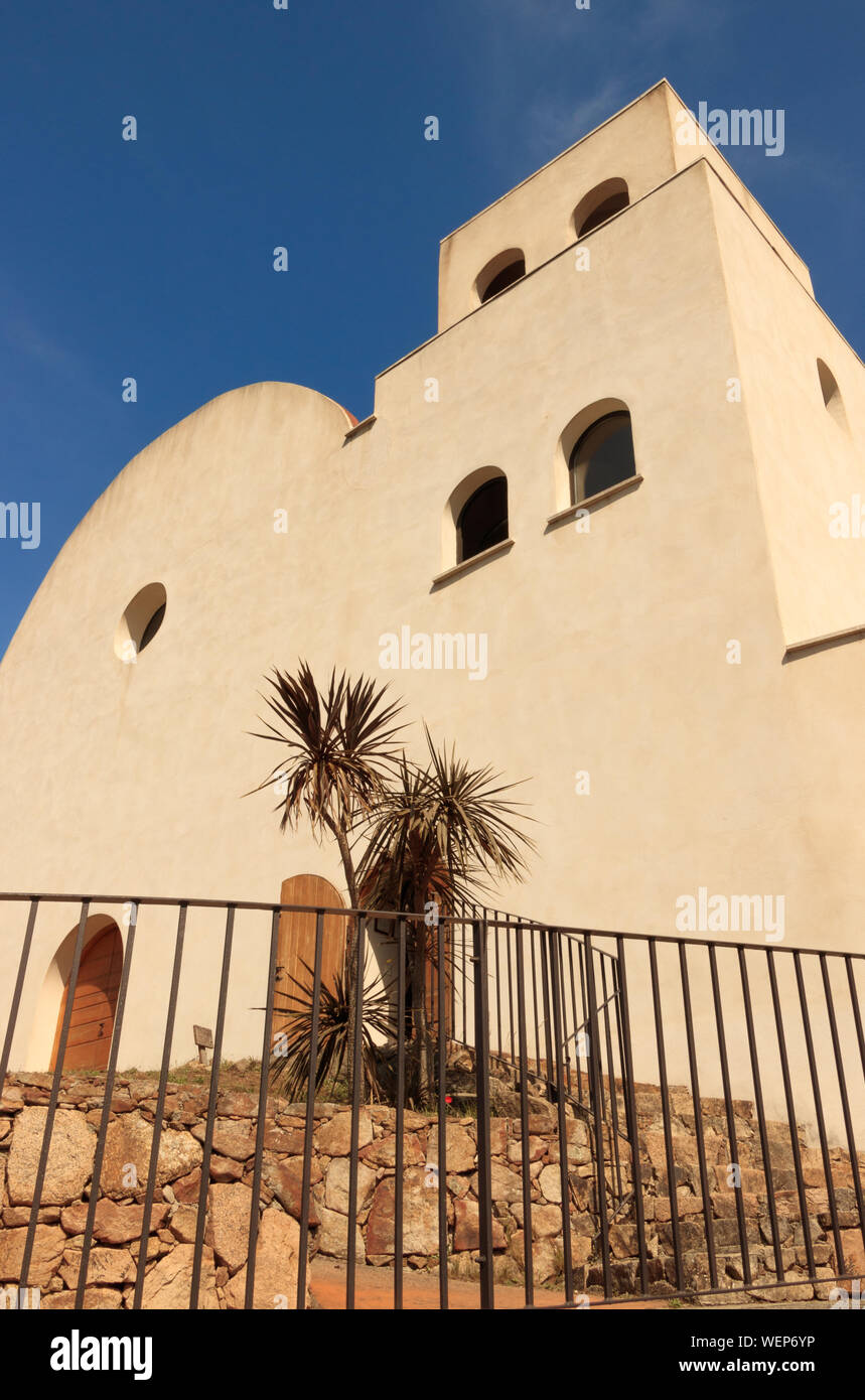 Solenzara, Corse, France, juillet 2019 - Monastère Notre-Dame de l'Assunta Gloriosa - Vue extérieure Banque D'Images