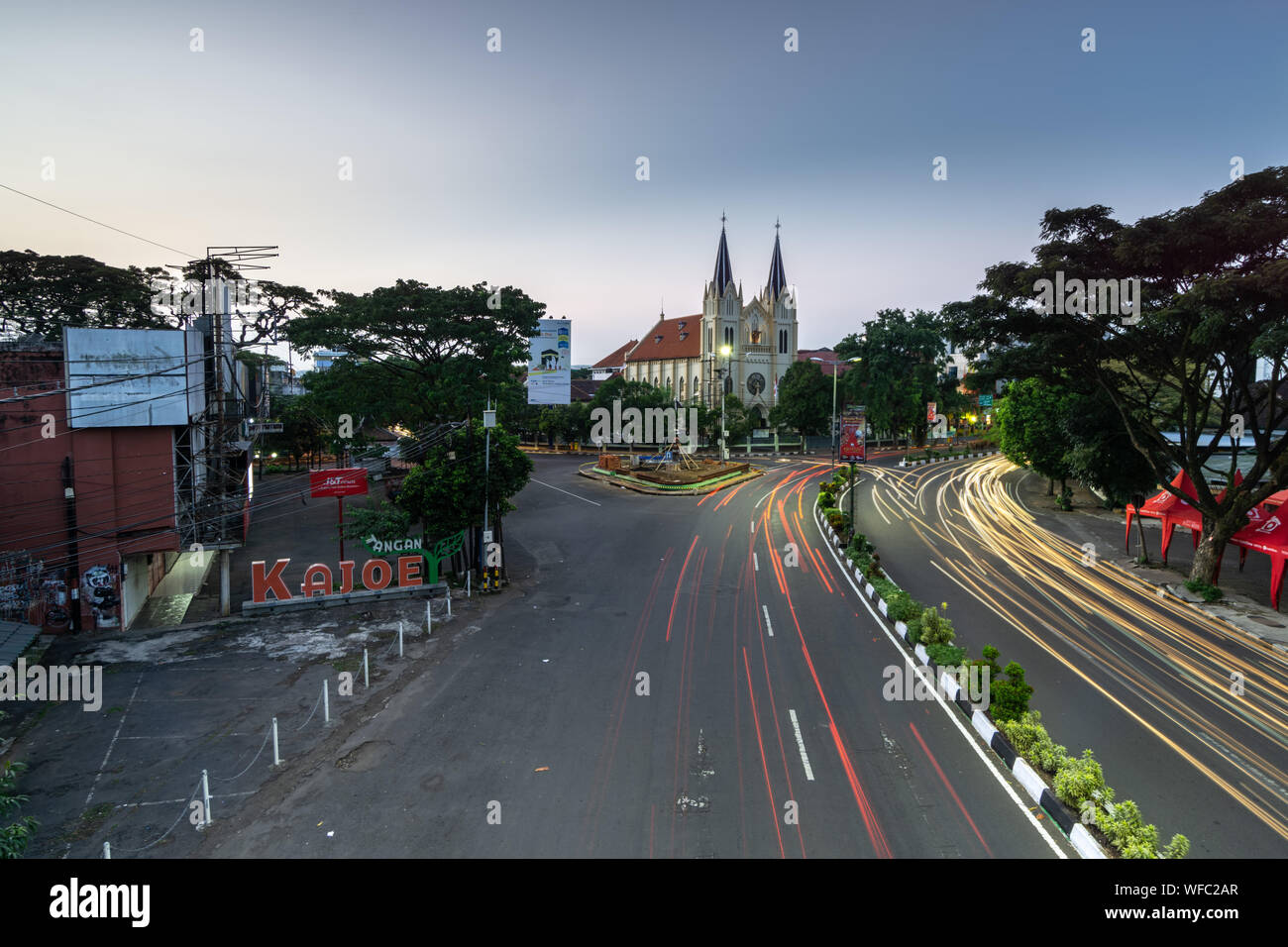 Monumen Balai Kota Tugu Malang Alun Alun situé dans le centre de la ville de Malang est de Java en Indonésie Banque D'Images
