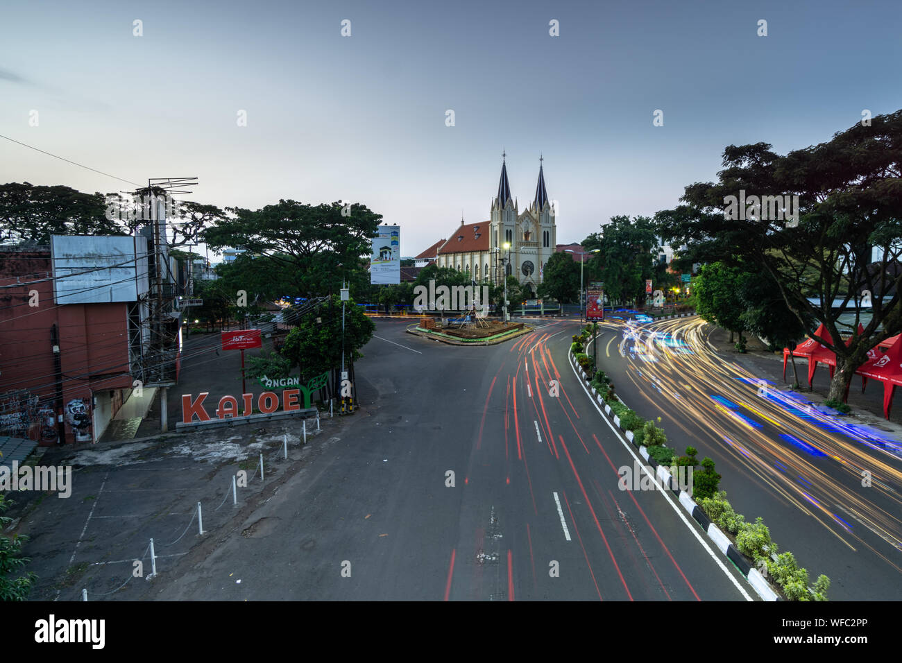 Monumen Balai Kota Tugu Malang Alun Alun situé dans le centre de la ville de Malang est de Java en Indonésie Banque D'Images