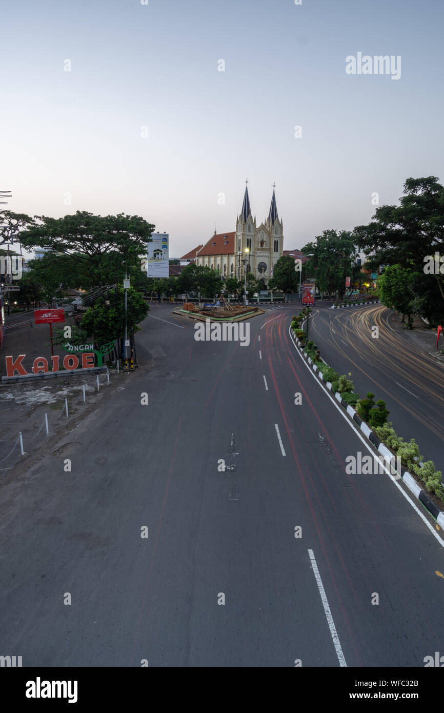 Monumen Balai Kota Tugu Malang Alun Alun situé dans le centre de la ville de Malang est de Java en Indonésie Banque D'Images