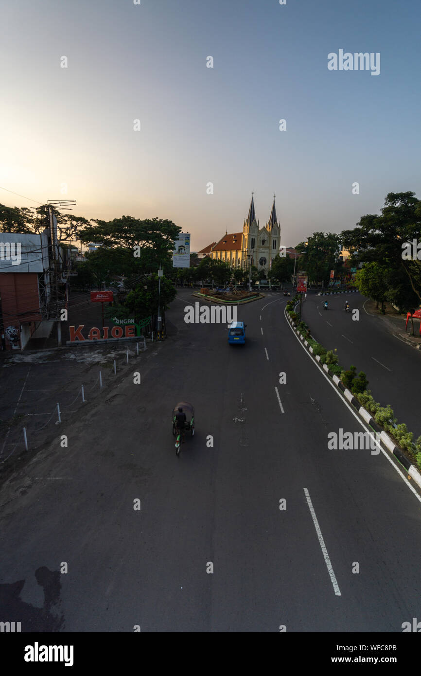 Monumen Balai Kota Tugu Malang Alun Alun situé dans le centre de la ville de Malang est de Java en Indonésie Banque D'Images