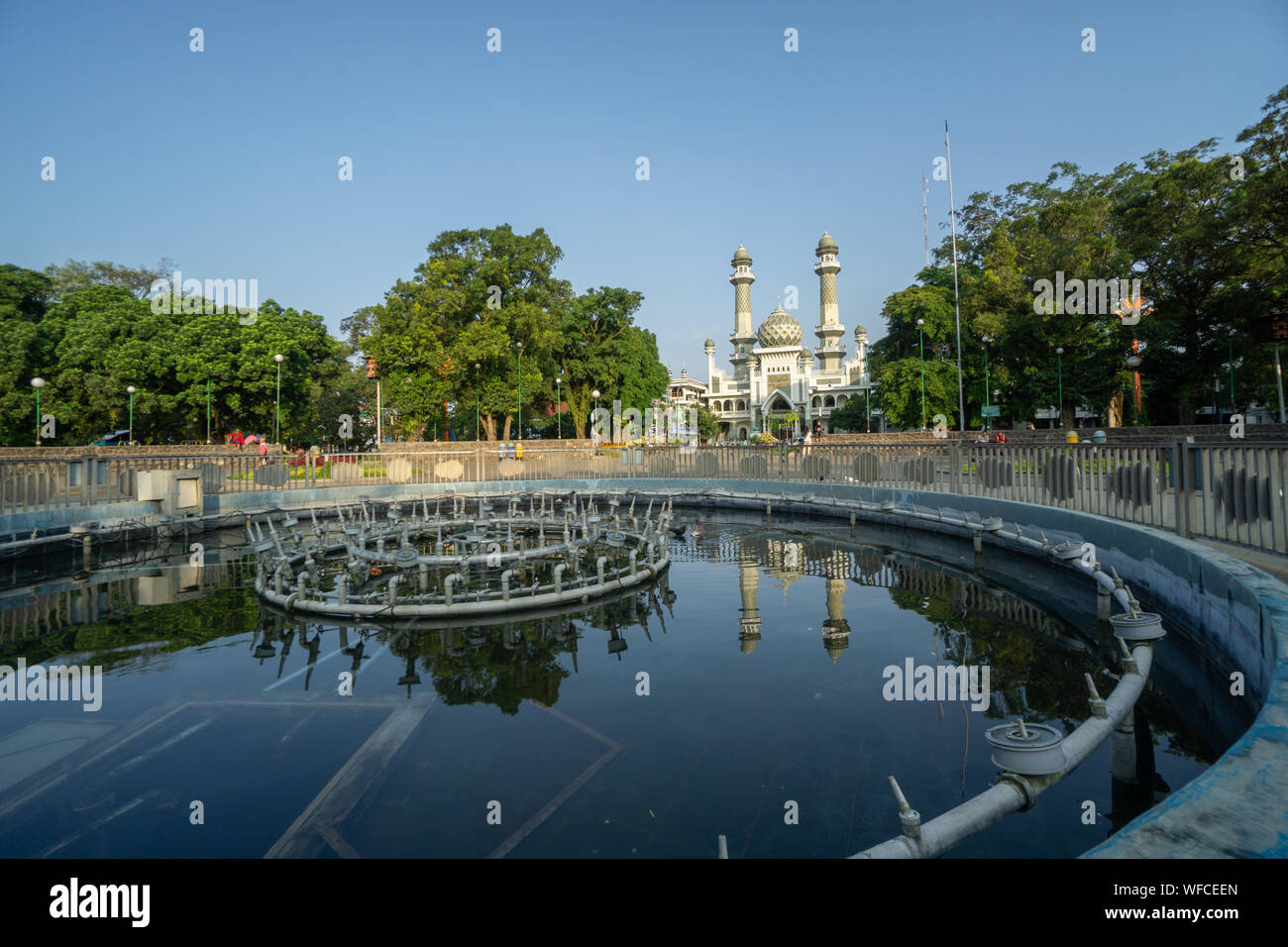 Monumen Balai Kota Tugu Malang Alun Alun situé dans le centre de la ville de Malang est de Java en Indonésie Banque D'Images
