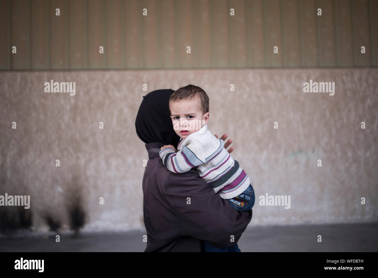 'Les enfants autour de la Syrie' c'est une série de photos a été prise pour les enfants déplacés en République d'hébergement,et il montre les enfants dans les activités qui ont été de Banque D'Images