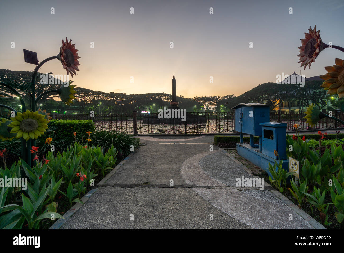 Monumen Balai Kota Tugu Malang Alun Alun situé dans le centre de la ville de Malang est de Java en Indonésie Banque D'Images