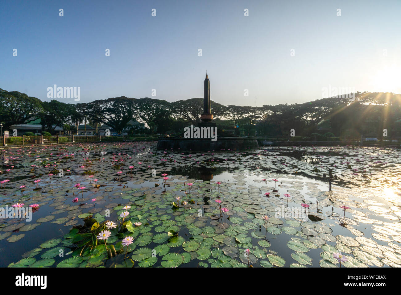 Monumen Balai Kota Tugu Malang Alun Alun situé dans le centre de la ville de Malang est de Java en Indonésie Banque D'Images