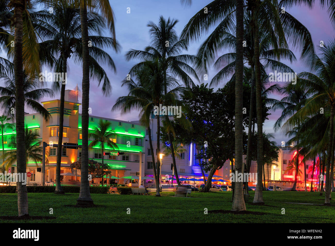 Nuit à Miami Beach, Ocean Drive, en Floride Banque D'Images