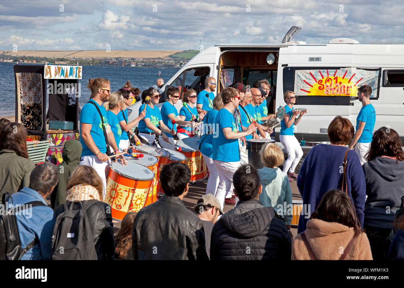 Portobello, Édimbourg, Écosse, Royaume-Uni. 31 août 2019. La grande plage d'Édimbourg Busk retournées pour une dixième fois cette année, avec la plage de Portobello, promenade accueillant des centaines de musiciens. L'énorme événement arts de la rue a été initialement conçu comme un moyen de donner un espace à Édimbourg les amuseurs publics qui étaient peut-être pressé par le Festival. École de Samba. Banque D'Images