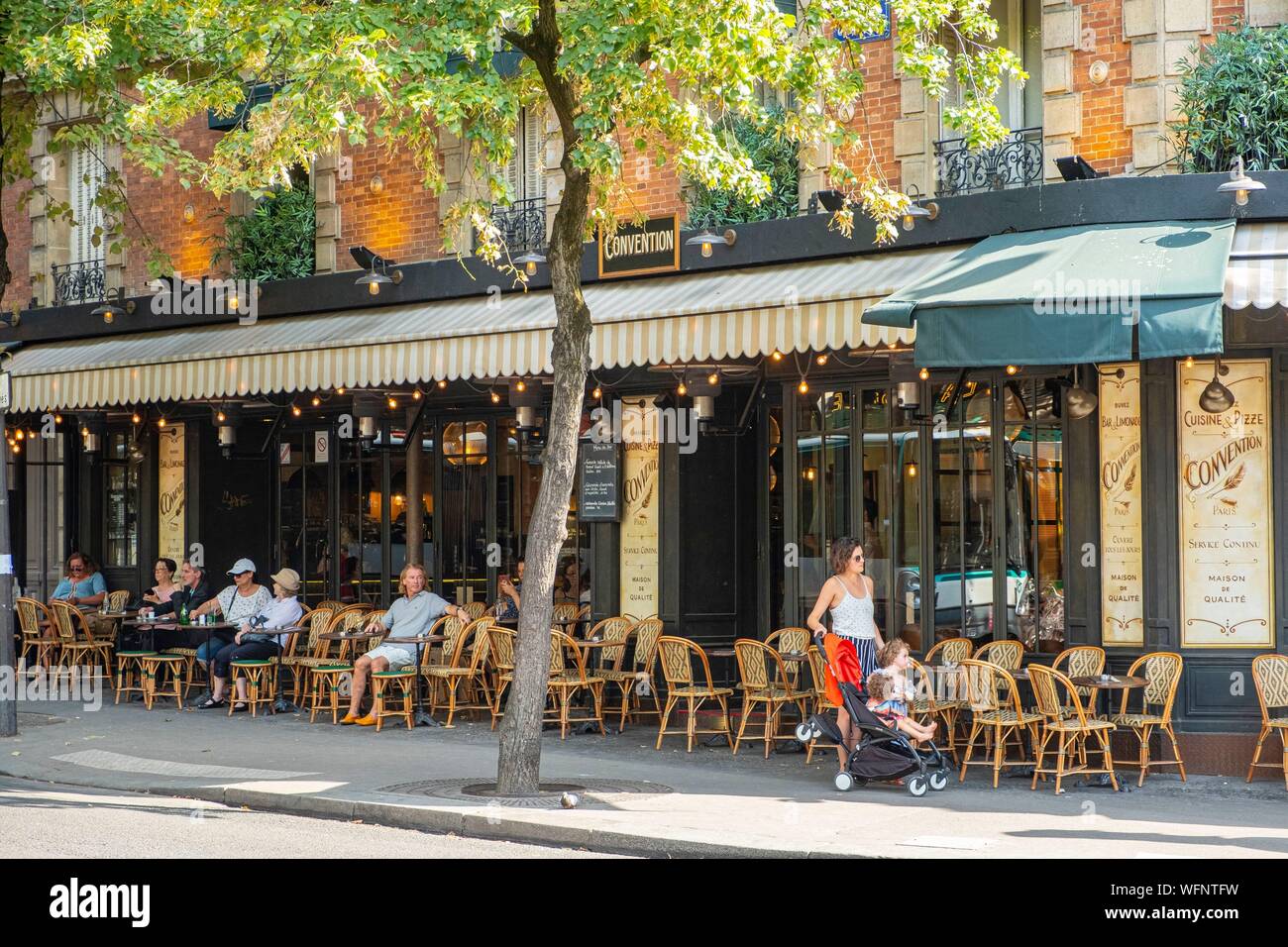 France, Paris, 15ème arrondissement, l'intersection de la rue de Vaugirard et Rue de la Convention Banque D'Images