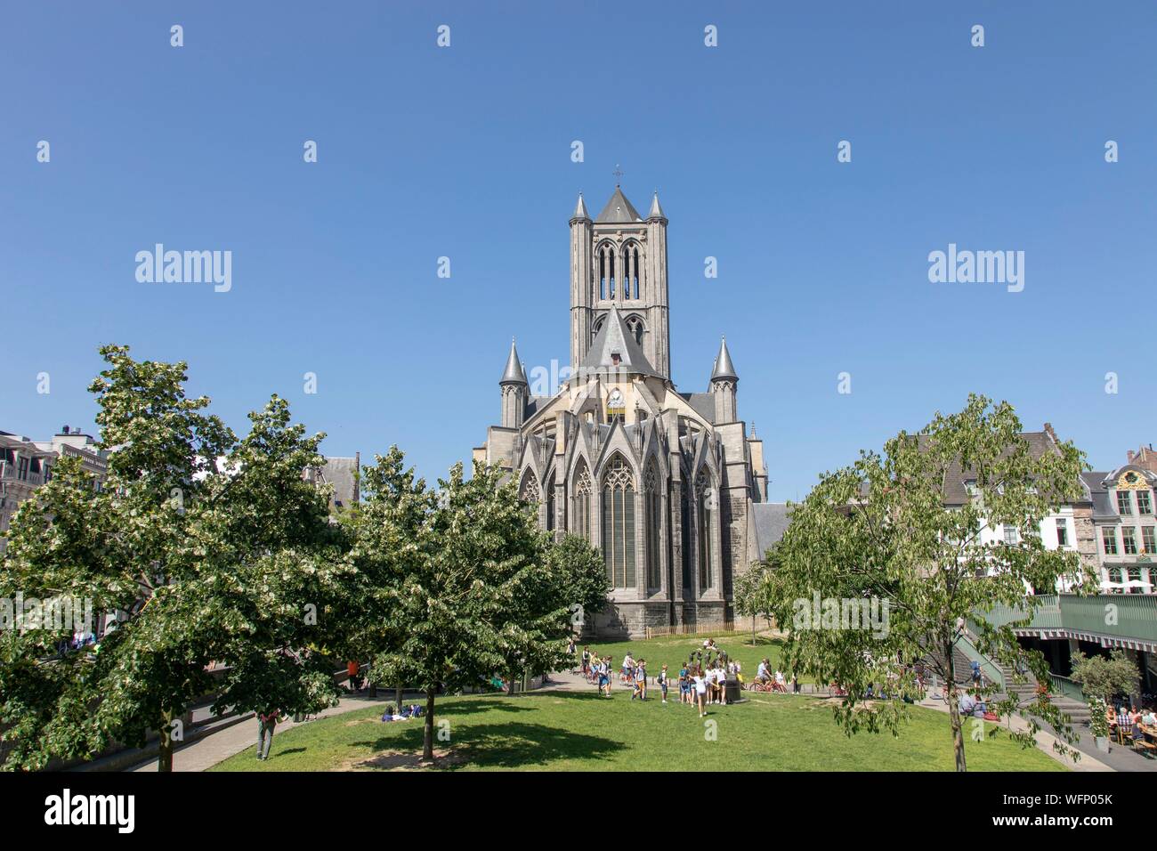 Belgique, Flandre, Gand, chevet de l'église Saint-Nicolas avec tour lanterne Banque D'Images