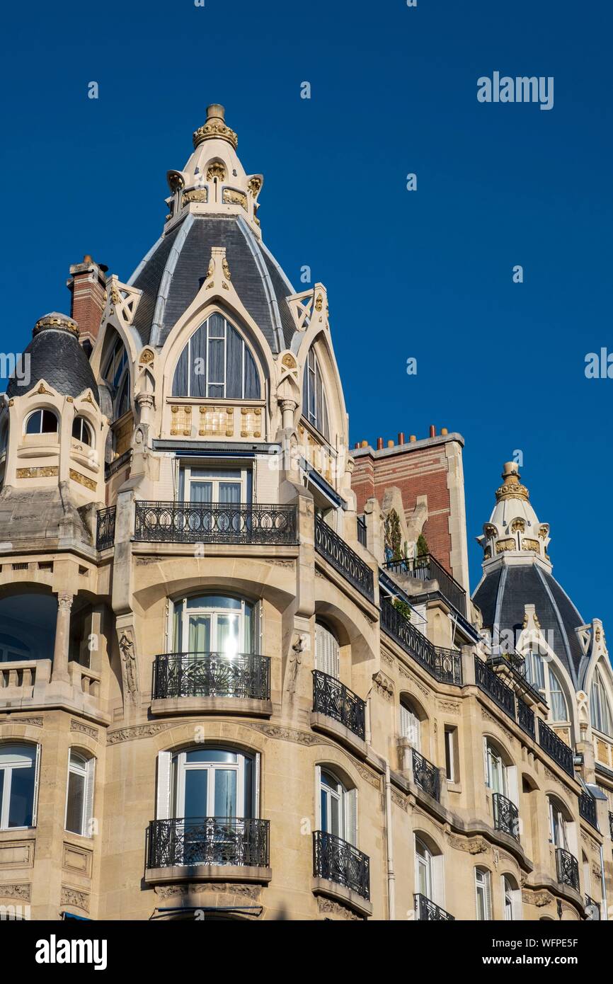 France, Paris, 132 rue de Courcelles, bâtiment de style Art Nouveau Banque D'Images