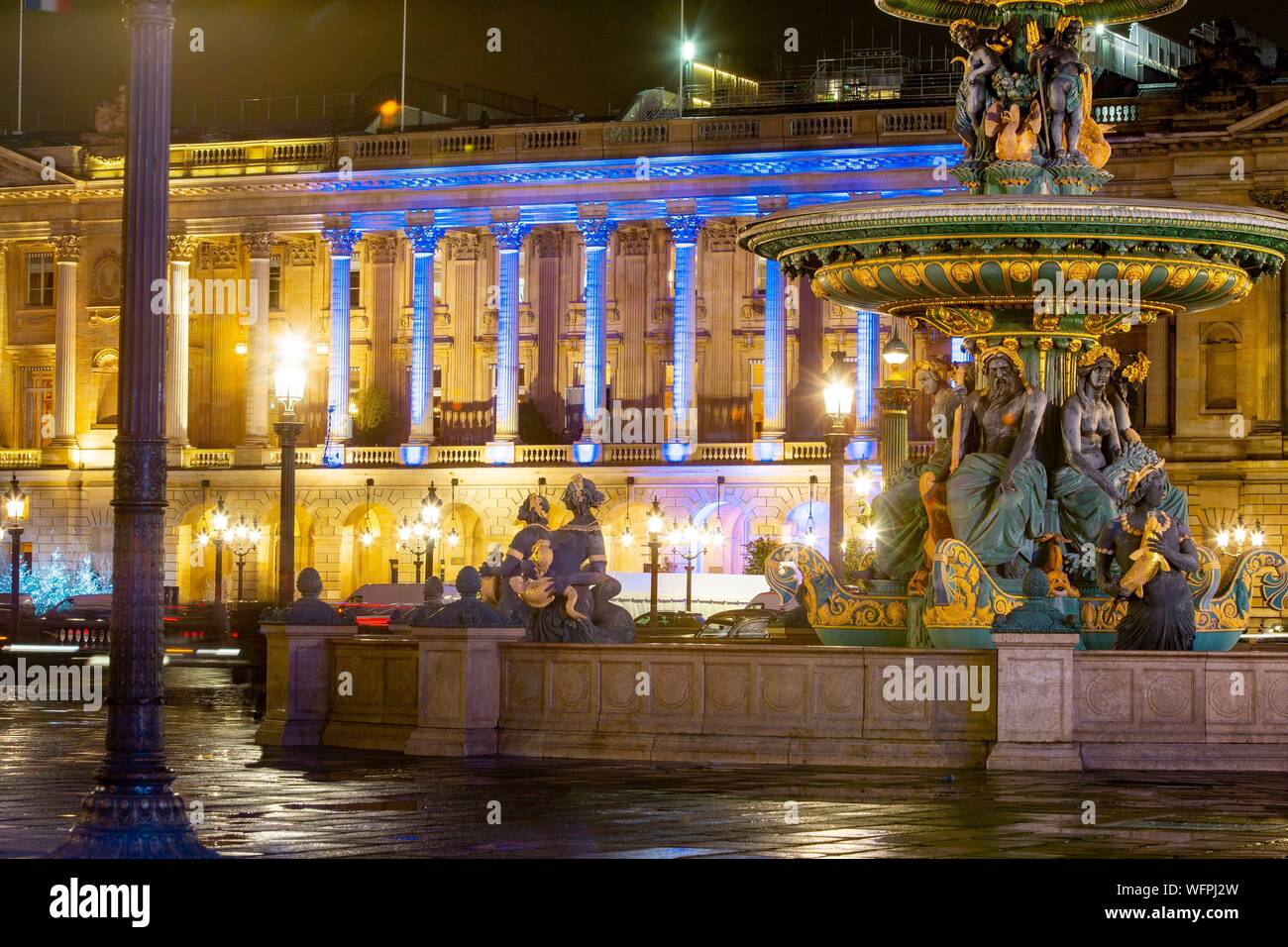 France, Paris, région classée au Patrimoine Mondial de l'UNESCO, la fontaine des mers de la Place de la Concorde Banque D'Images
