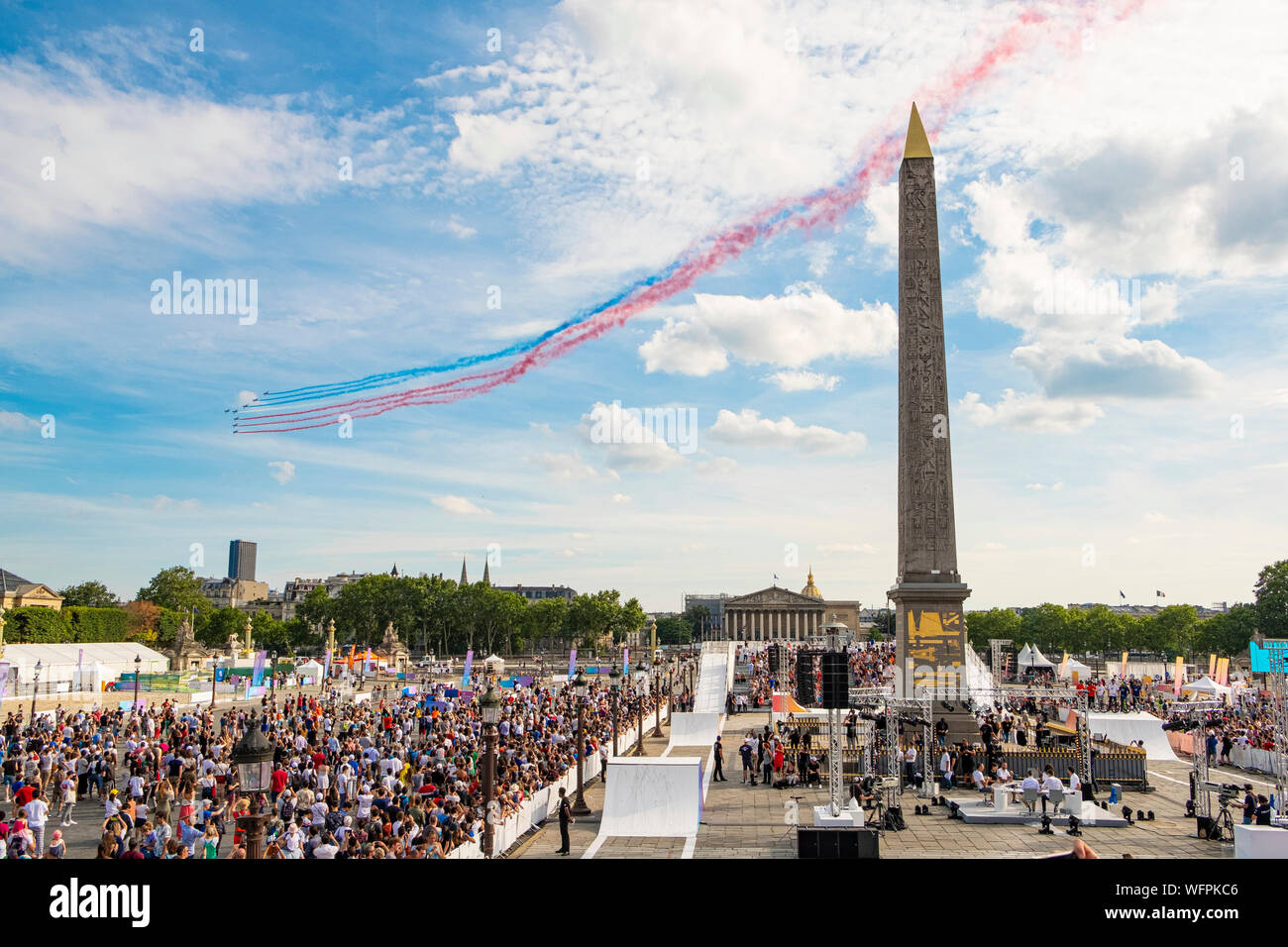 France, Paris, la Place de la Concorde se transforme en une immense aire de jeux à l'occasion de la Journée olympique Banque D'Images