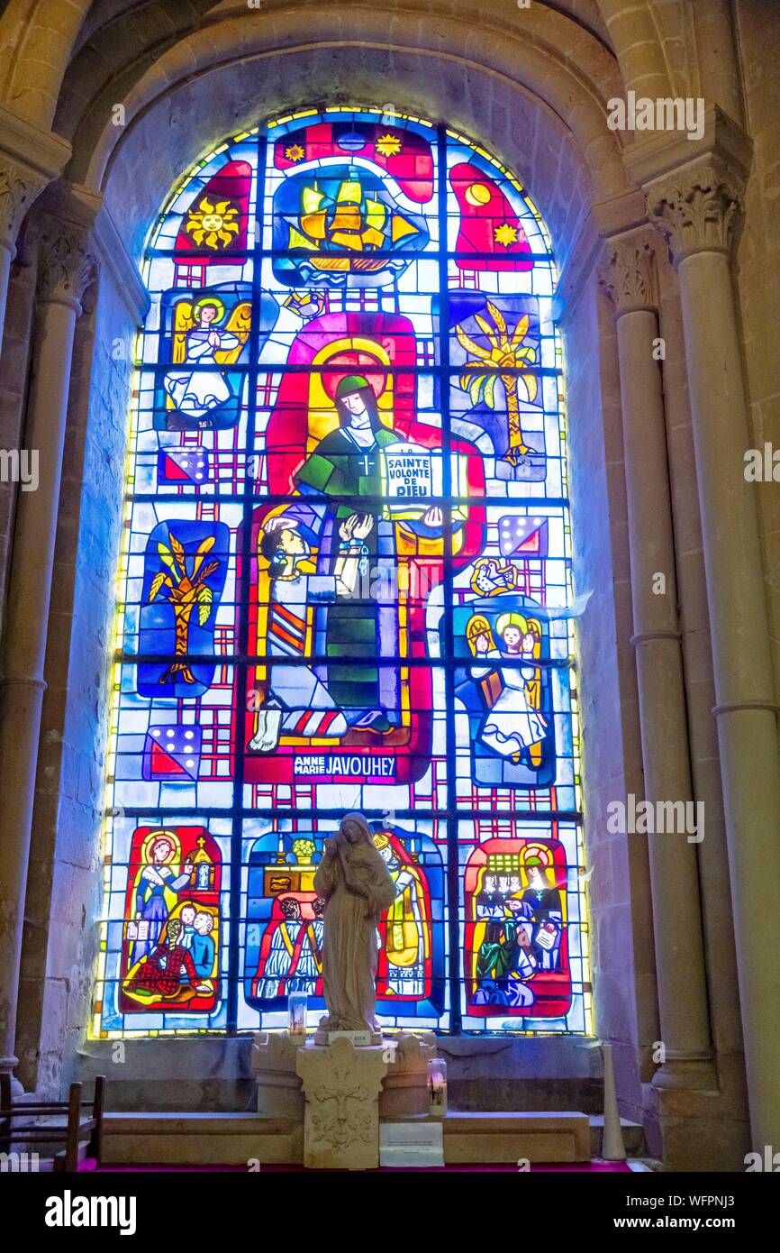France, Oise, Senlis, la cathédrale Notre-Dame de Senlis, catholique romaine l'architecture gothique, des vitraux Banque D'Images
