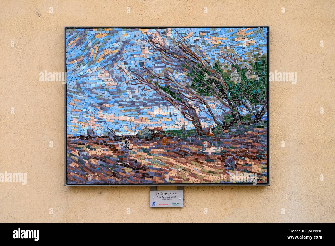 France, Seine-et-Marne, Barbizon, parc naturel régional du Gâtinais, la reproduction de la peinture le coup de vent de Jean-Baptiste Corot sur un mur de la ville Banque D'Images