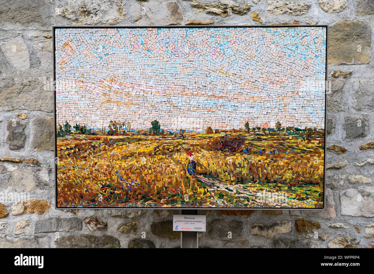 France, Seine-et-Marne, Barbizon, parc naturel régional du Gâtinais, la reproduction de la peinture Moisson de Charles-François Daubigny sur un mur de la ville Banque D'Images