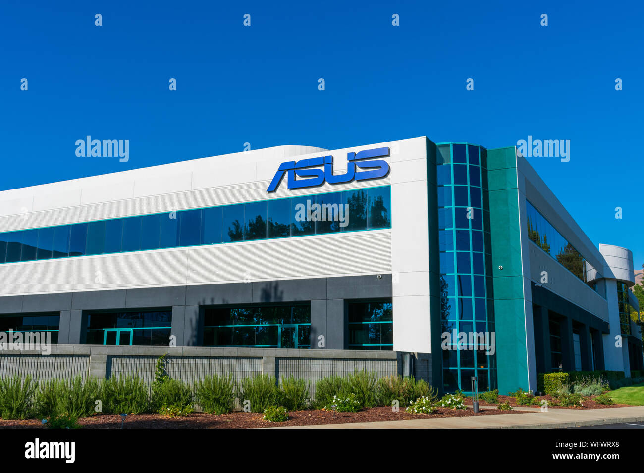 Bureau de l'entreprise Asus façade dans la Silicon Valley. Informatique multinationale basée à Taiwan et de l'électronique et de matériel téléphonique Banque D'Images