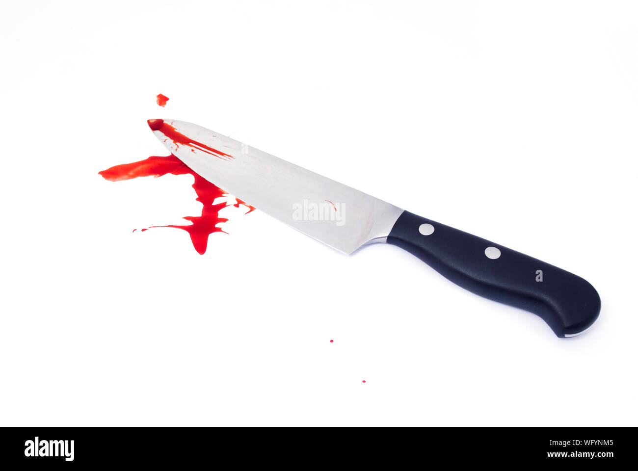 Portrait De Couteau Avec Du Sang Sur Fond Blanc Photo Stock Alamy