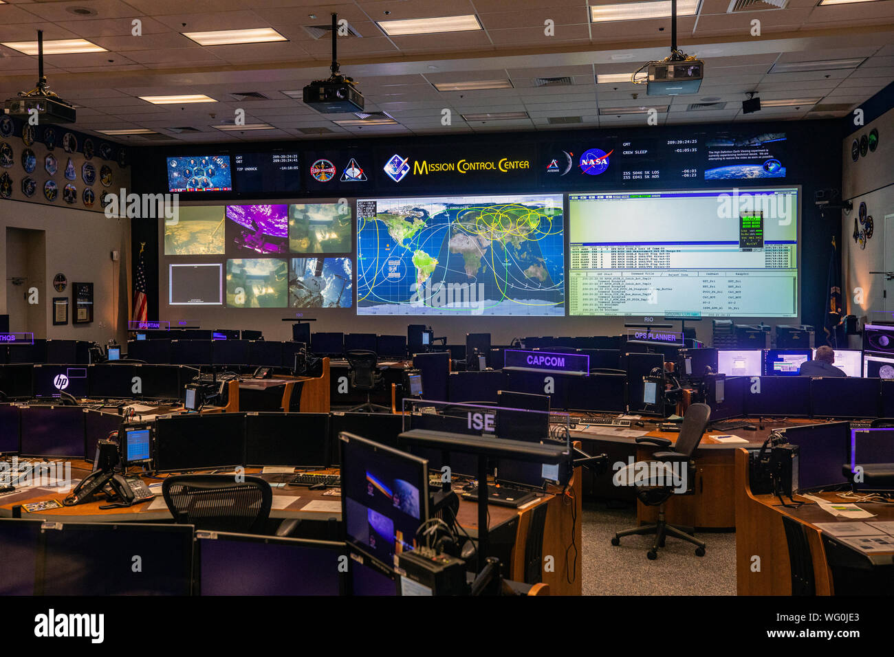 Christopher C. Kraft Jr. au centre de contrôle de mission NASA Johnson Space Center, Houston, Texas Banque D'Images Christopher C. Kraft Jr. au centre de contrôle de mission NASA Johnson Space Center, Houston, Texas Banque D'Images