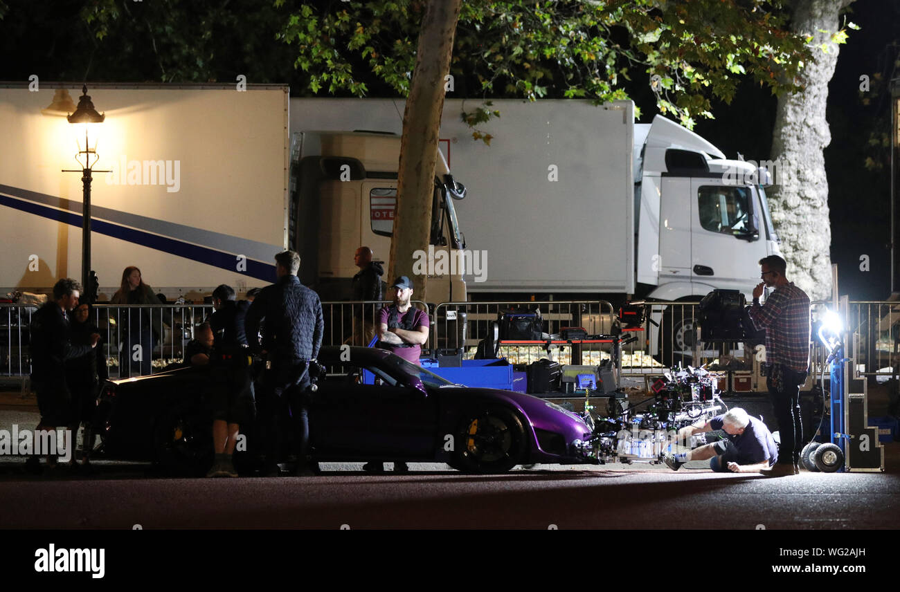 Préparer un tournage pour une supercar chase lors de la séquence de tournage du dernier film de la franchise Fast and Furious dans le Mall, le centre de Londres. Banque D'Images