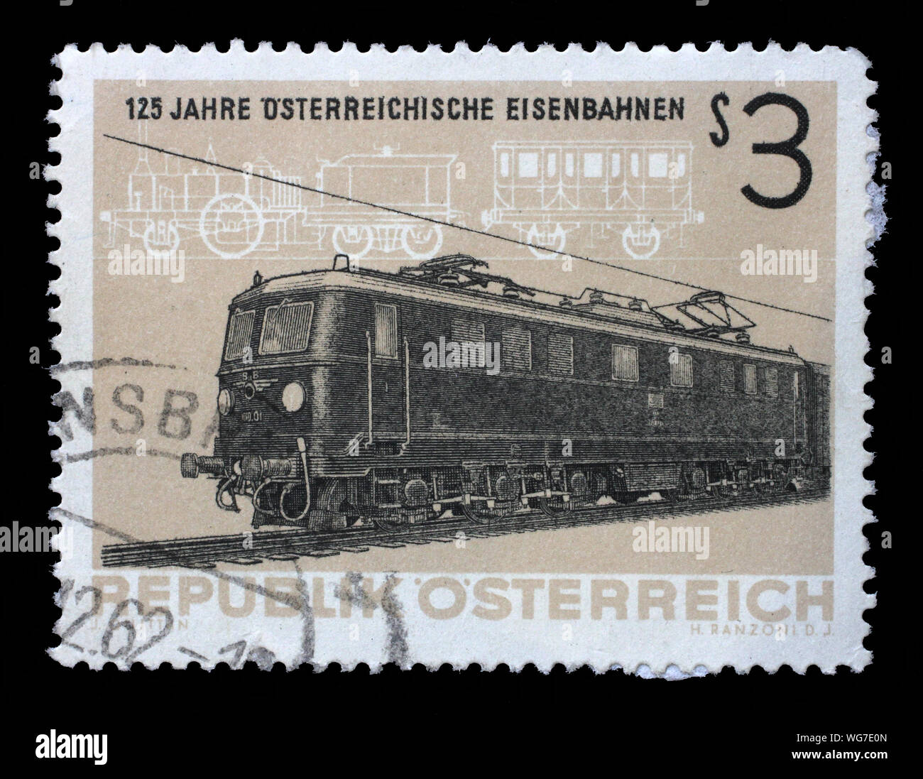 Timbre émis à l'Autriche montre Locomotive électrique BR 1010, le 125e anniversaire de chemins de fer autrichiens, vers 1962. Banque D'Images