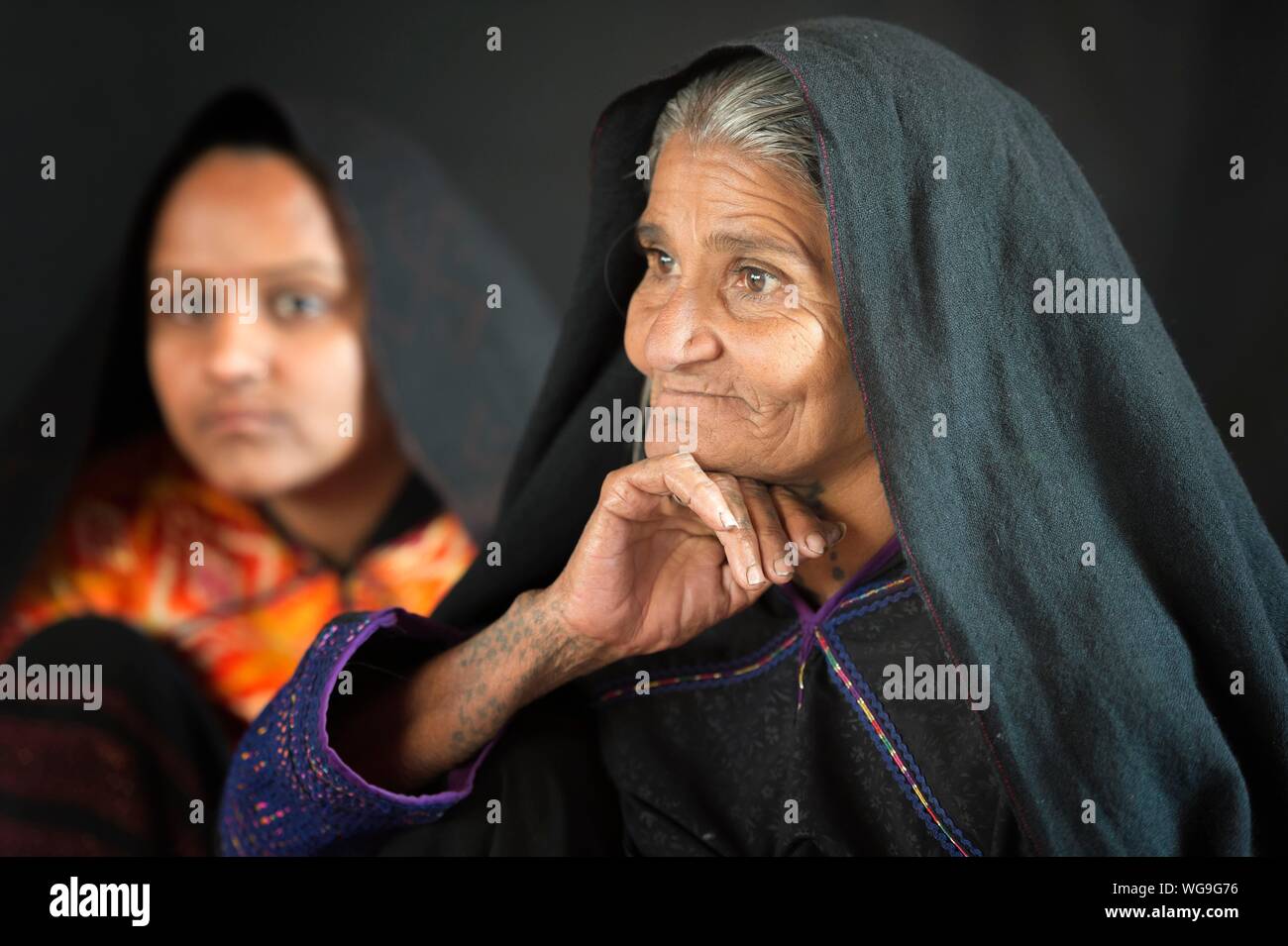 Les femmes Rabari, portrait, Grand Rann de Kutch, Gujarat, Inde Banque D'Images