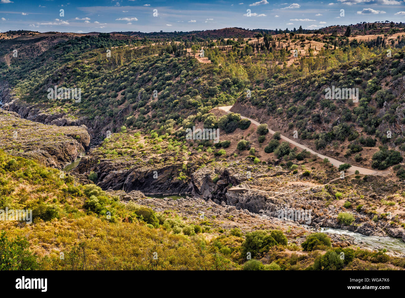 Pulo do Lobo cascada sur le Rio Guadiana, Parc Naturel de la vallée de Guadiana, district de Beja, Baixo Alentejo, Portugal Banque D'Images