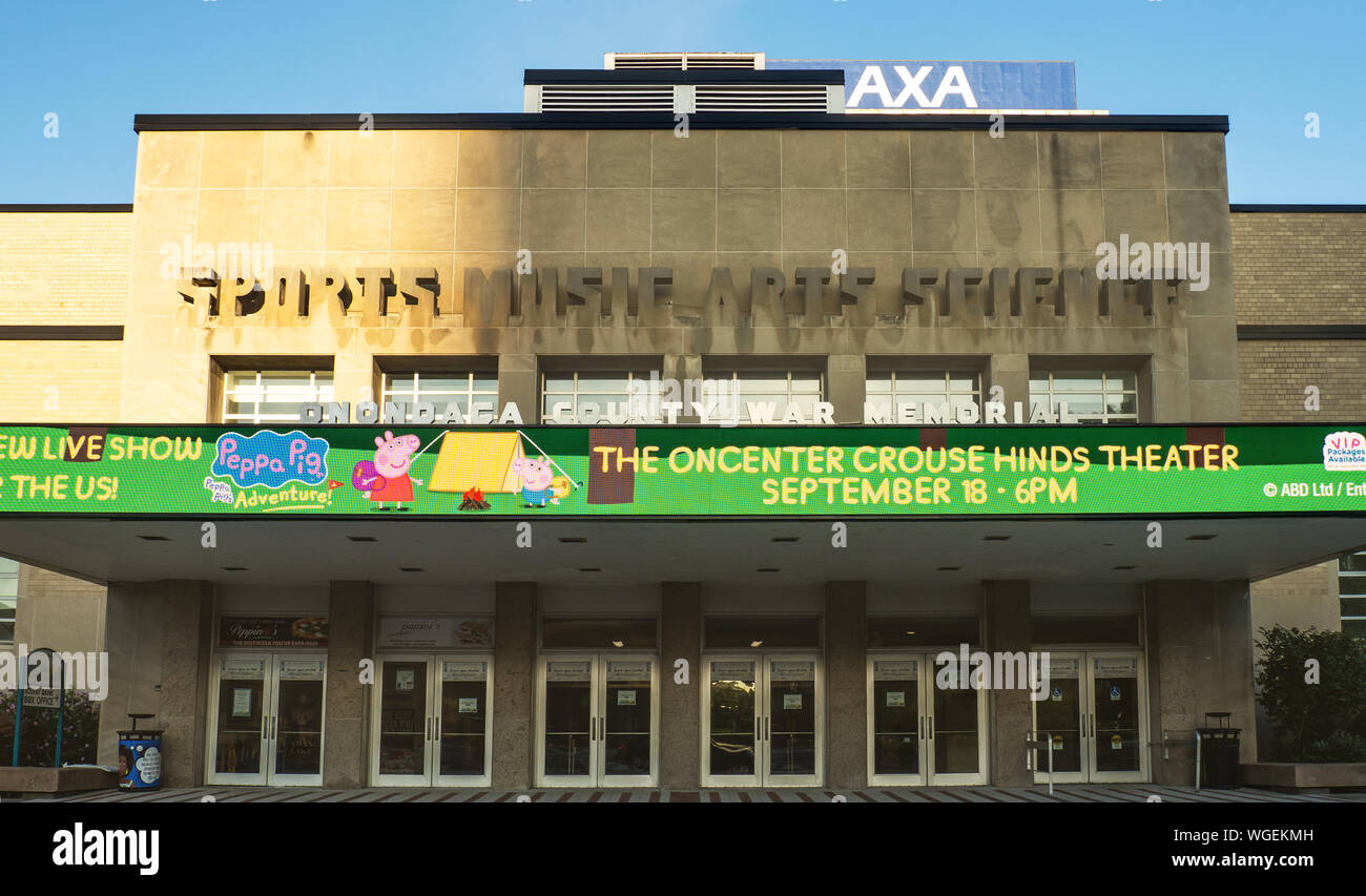 Syracuse, New York, USA. Le 31 août 2019. Le Oncenter Crouse Hinds Theatre , également connu sous le nom de Syracuse War Memorial, Arena et centre de congrès Banque D'Images