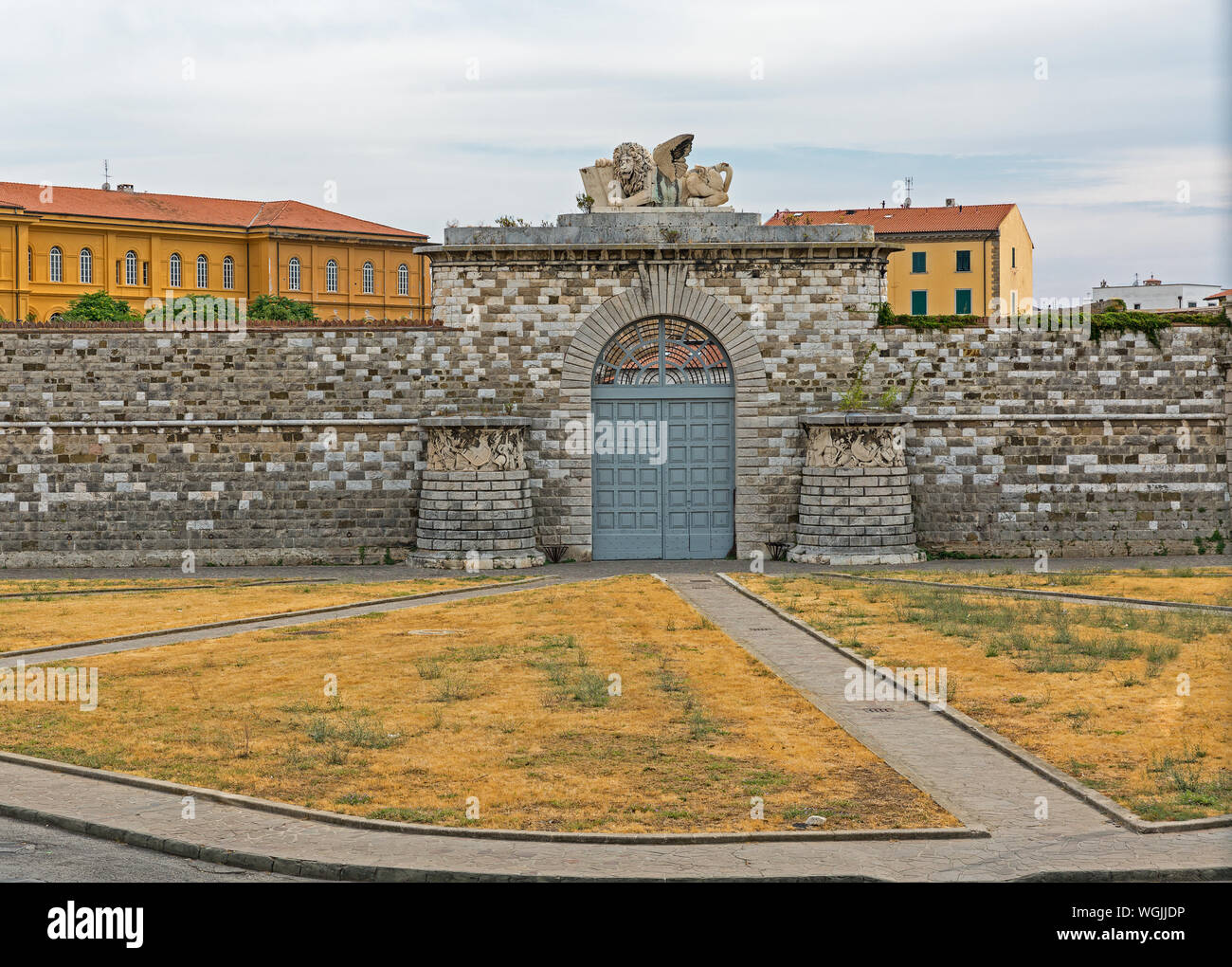 Ancienne Porta San Marco, l'entrée de la Grand Port de Livourne, Italie. Banque D'Images