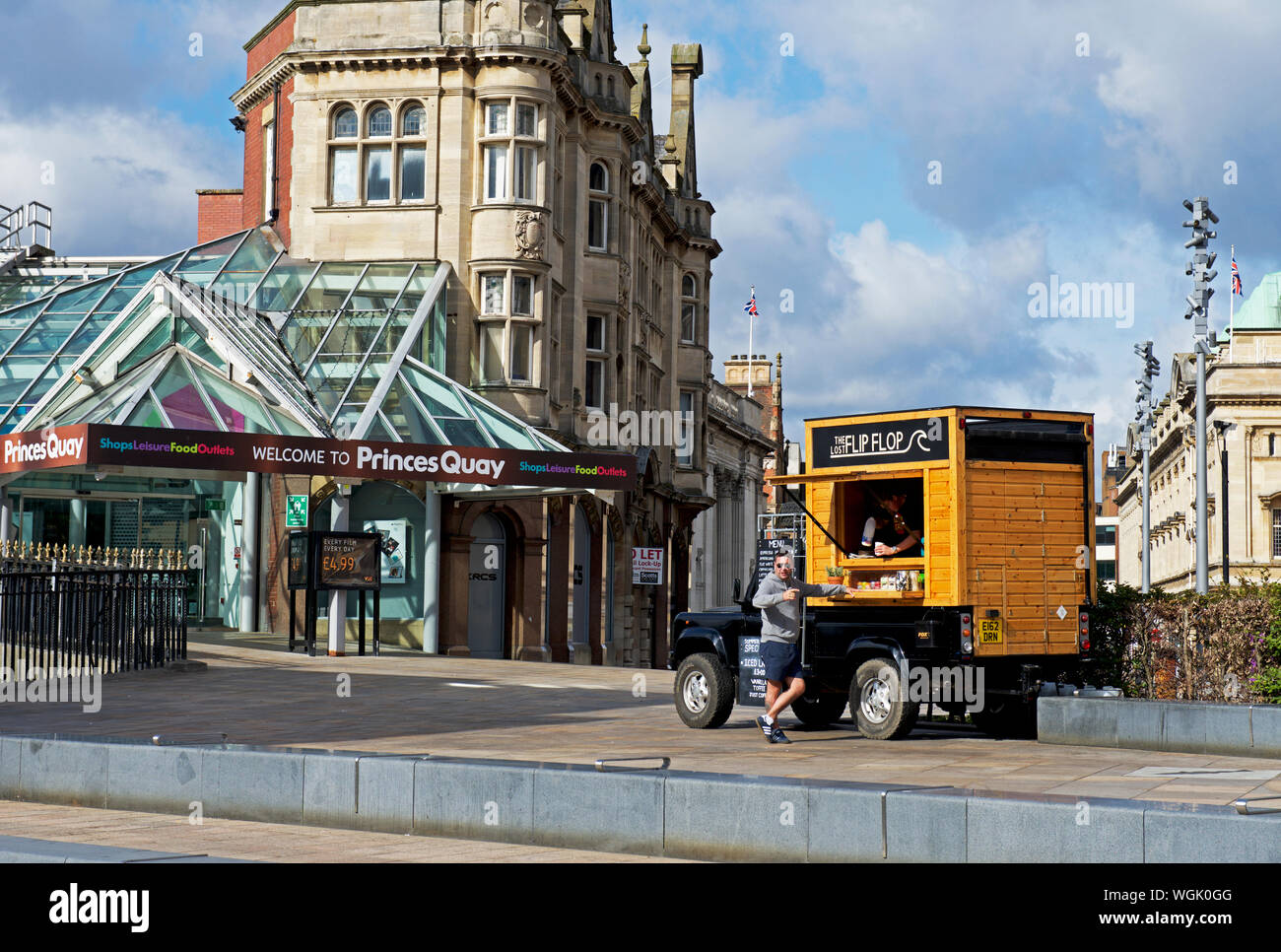 Café mobile dans le centre de Hull, East Yorkshire, England UK Banque D'Images