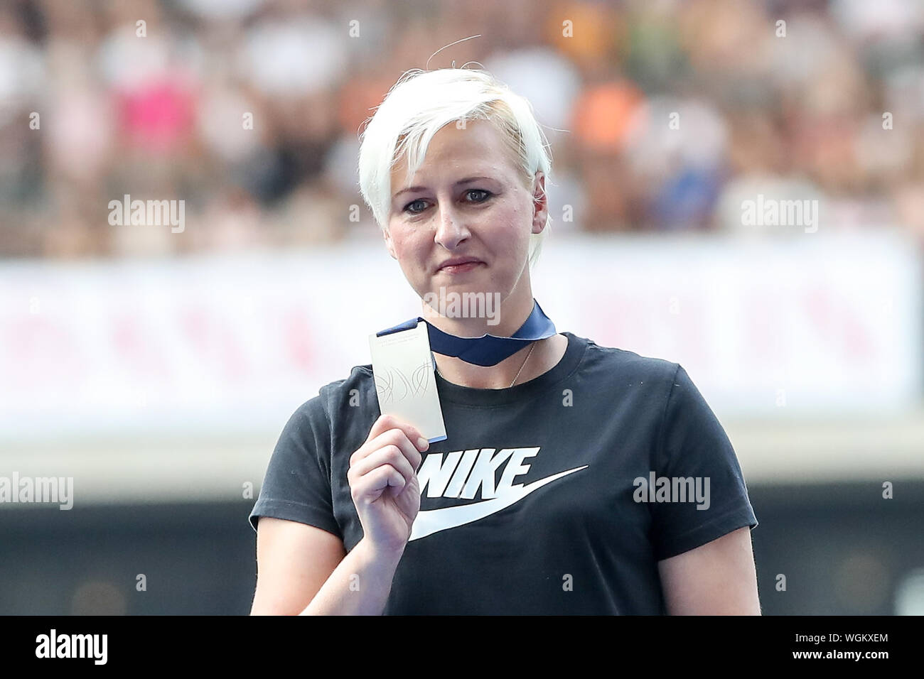 Berlin, Allemagne 01. Septembre 2019 : ISTAF - Athlétisme - 2019 Ariane Friedrich (GER) est décerné sa médaille d'argent au championnat du monde au saut en hauteur des Championnats du Monde 2009 à Berlin | conditions dans le monde entier Banque D'Images